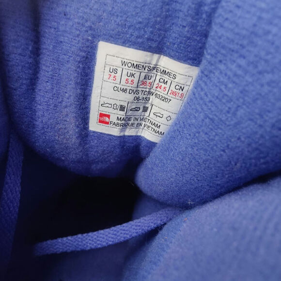 Gray North Face Waterproof boots sz 7 - Picture 7 of 8